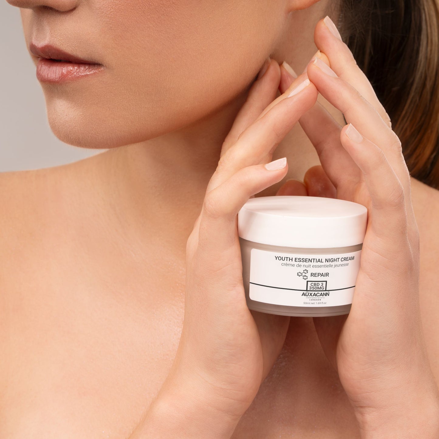 YOUTH ESSENTIAL NIGHT CREAM CBD LEVEL 3